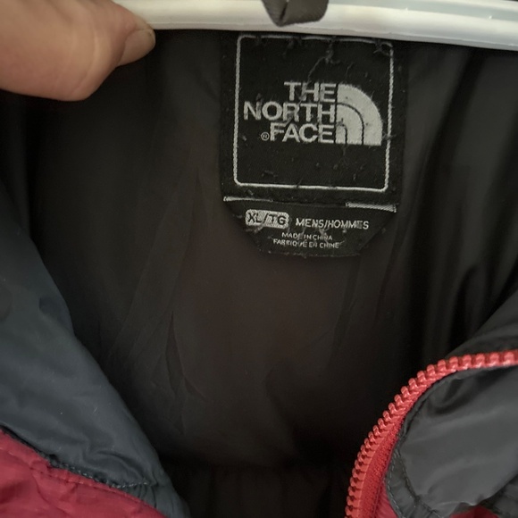 Men's Puffer North Face Full Zipper Jacket w/Hideaway Hood - Picture 6 of 6